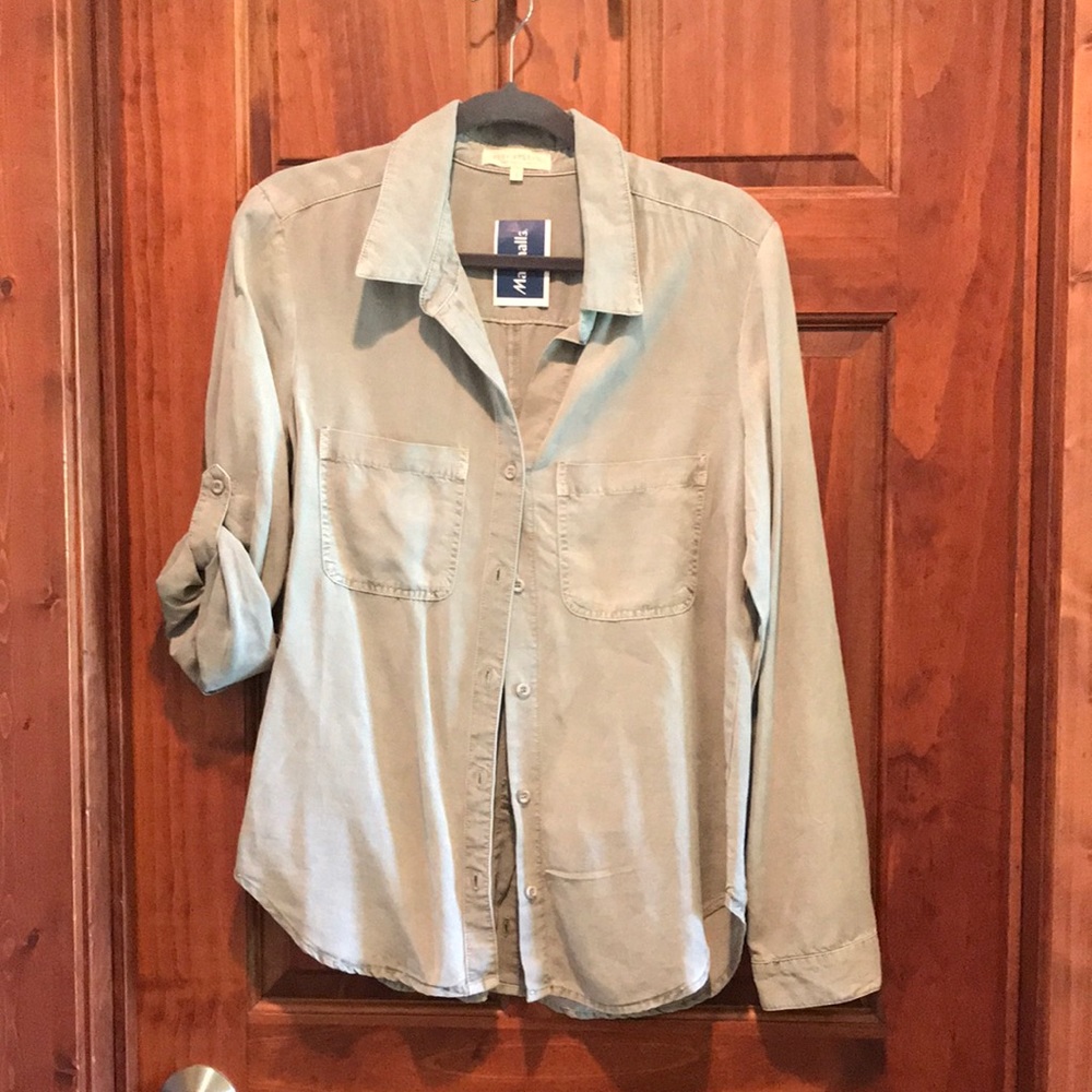 Side stitch made in Loss Angeles. Green/Gray